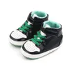 Nuove scarpe da bambino in pelle PU First Walkers Culla ragazze ragazzi sneakers Infant Baby mocassini Scarpe 0-18 mesi