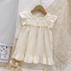 女の子の花刺繍ドレス夏のレトロな飛行スリーブプリンセスドレス3-7歳の子供カジュアルな服ファッションVestidos 220426