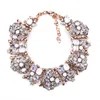 Chaînes de mode pour femmes, chaîne de clavicule luxueuse, collier de fleurs en cristal artificiel, bijoux de fête de mariée