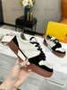 Match Compact Design schoen Suede Mixed Leather Low-Top Sneakers Dames Lace Up sneaker Rubberen zool Heren Beige sneakers heren casual schoenen met reliëfletters