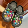 1 Paket Set Croc Charms Tasarımcı Kızlar için Sevimli Diy Toka Aksesuarları Bling rhinestones Ayakkabı Çiçek Metal Zincir Dekorasyon 220720