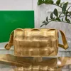 Disegni borse a tracolla Borse in vera pelle Borsa da donna intrecciata Borse a cuscino quadrate Borsa a tracolla con patta verde Borse a tracolla da donna con fibbia in oro