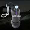 Wbudowana bateria XP-G Q5 LED LEDLIGHT TORCH Aluminium Wodoodporne żarówki kempingowe odporne na wstrząs Regulowany Sport Light