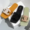 X Sommer-Designer-Sandalen aus Rindsleder. Einzeilige, lässige Damen-Slipper in modischen, massiven Perlen-Slides