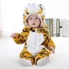 Cartoon Strampler geboren mit Kapuze Säuglingskleidung Jungen Mädchen Pyjamas Tier Onesie Overall Panda Kostüme Flanell Baby Strampler 220802