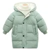 子供の冬のダウンコート女の子のためのコート少年のための温かい長いジャケット