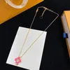 Новое ожерелье с подвеской в виде чихуахуа Классическое роскошное дизайнерское ожерелье для женщин Высококачественное покрытие из нержавеющей стали 18-каратного золота Ожерелья Ювелирные изделия