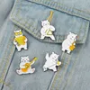 Neue Cartoon niedliche Bärenmodellierung Serie Brosche kreative Musiklbrillen White Bear Alloy Accessoires Abzeichen