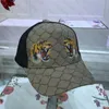 GGITY DESIGNER BALL CAP HATS Män Kvinnor Baseball Caps Tiger broderi Casquette Sun Hat With Letter Black Fashion Märke Hattar