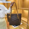 Borse a tracolla da donna dell'intera fabbrica 2 stili borsa tote con nastro a fiocco dolce elegante borsa con stampa di lettere grande capacità semplice co246L