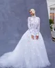 Unikalnie zaprojektowana suknia ślubna 2023 z bezpłatną welonową A-line High Neck Lace Bridal suknie ślubne długie rękawy Kwiat haftowy Kaplica Królewska ogród Romantyczne narzeczone