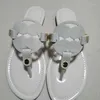 Lyxvarumärke Sandaler Designer tofflor glider blommig brokad äkta läder flip flops kvinnor skor sandal utan låda av Brand003