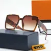 7 Fashion Luxury Man Gafas de sol de diseño para hombres Hot para hombres y mujeres Vintage Matte Marco Matte Letra Impresión Fultos de película Tendencia Estilo de ocio Anti-ultravioleta