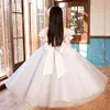 Maßgeschneiderte Ballkleid Blumenmädchenkleider für Hochzeit Spitze White Girls Festzugskleider Kinder Party Kleid billige Kinder Prom Kleider