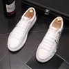 Classic Scarpe da sposa vestito European Designer European Round Toeman White Trend Sneaker Spring Autumn Traners Casual