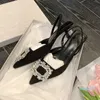 Summer Women Crystal Pumps Elegant Kitten klackar Bröllopsskor Pekade tå Hög Slingback -tyg strass sandaler