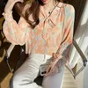 Blouses feminina camisas Tops femininos 2022 Moda Casual Tie Tye Pressado Dobrado Manga Longa Camisa de Chiffon Lanterna Bow SJ596Women's