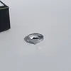 Новый высококачественный дизайнерский дизайн Титановые кольца Классические ювелирные изделия Модные женские кольца Праздничные подарки