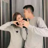 Play Mens Sweaters Designer Women CDG Knitted Sweatshirt Classic Love Heart-shaped Sweater Couple Hoodies Top Tees Men Pullover Fashion