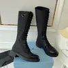 Kvinnliga designers Desert Black Borstad Läder Nylon Boots Knä snörning Martin Boot