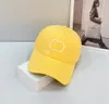 Designers baseball caps Luxurys Ball Cap Solid Color Letters Trendy Fashion Couples Caps Sports Temperament Hundred Take RU4661003