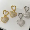 Lame Love Diamond Pendant Earrings Women Gold Silver Charm Studs Full Rhinestone Heart Shape Shape Roach مع GFIT Box لحضور حفل زفاف حفلة