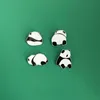Tecknad söt liten panda brosch kreativ bakkorg kedja legering emalj badge pin barn gåva