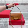 5A Designer Handtas Luxe TAS Italië V Merk Schoudertassen Vrouwen Portemonnee Crossbody Tassen Cosmetische Tote Messager Portemonnee door bagshoe1978 W121 09