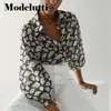 Modelutti Sonbahar Bluz Kadınlar İngiltere Tarzı Rahat Moda Zarif Yaprak Baskı Gevşek İpek Gevşek Blusas Mujer de Moda Gömlek Tops 220725