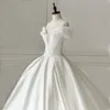 2022 Une ligne Robes de mariée avec robes de mariée sans manches Mer Mariage Robe Français Satin queue Satin Vestidos de Novia Robe de Mariée