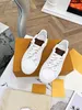 Men Dress Shoes Fashion Casual Lady Lace-Up Designer Suede Sneaker 100% Leather White Black Women Gym Dikke Bottom Trainers Platform Dames Sneakers 35-41 E220