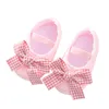 Första vandrare baby flickor bow knut sandaler sommar mjuk sula platt prinsessa klänning skor spädbarn född småbarn