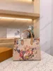 22SS Onthego Bag Flower Flower Rradient Spring in the City Mm PM Mini Tote Womens Designer Colorful Canvas Leather Leather Cartment on the Go Handle Bags M20510 M21233