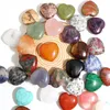 Ornamenti in pietra di cristallo naturale scolpito 30 * 12MM Chakra del cuore Guarigione Reiki Quarzo Minerale Tumbled Pietre preziose Decorazioni per la casa a mano