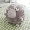 Linda bola de ovelha de gordura macia Cuddle Sleeping Ovelha cheia de travesseiro de boneca amiga namorada Garota de aniversário Cartoon Ovelha Lamb J220729