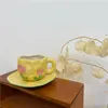 カップソーサーレトロイエローチューリップハンドキングのセラミックコーヒーカップとソーサーガールハートアフタヌーンティーセット