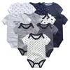 10st född baby flicka kläder bomull kort ärm jumpsuit 0-12m unisex pojke tecknad tryck solid ropa 220426