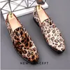 New Designer British Men Pointed Leopard Pattern Oxford Flats Scarpe casual Homecoming Abito da sposa Party Zapatillas Hombre