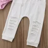2PCS Neonate Abbigliamento Set Ragazze Off Spalla Pagliaccetto Jeans strappati bianchi Pantaloni Infant Pink Abiti nati Set di vestiti 220602
