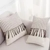 Coussin/oreiller décoratif simple INS gland broderie coussin chaise de bureau salon canapé chez l'habitant couvre décoratif 45x45cm/30x50cm