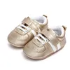 Baby skor pojke flicka pu sneaker skor födda spädbarn första vandrare casual spjälsäng mockasiner 0-18months