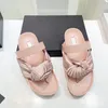 Sliders Designer Summer Popular Spring New Sandal Slipper Pink Black Fat Flip Flops Bröd Tjocka sulor Slipare Designers Sandaler Plattformskor Bow Beach Slider