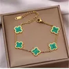 Pendant BA385 18K Gold Plated Clover Armband smycken Lucky Ladi Women039s Gift Four Leaf Clover Armband Luxury5503303