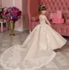 2022 Principessa Champagne Abiti da ragazza di fiori Vintage Manica lunga Girocollo velato Appliques Tulle increspato Ragazza carina Abiti da festa formale Spettacolo indossa BC12715 C0526X2