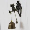 Campanelli per porte per animali in stile nostalgico decorativo per la casa retrò Campanelli in ferro metallico Campanelli eolici Ornamenti Forma di gufo elefante a forma di cavallo