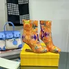 Bottines Chelsea à talons hauts peintes à talons laqués, bouts pointus, semelle extérieure en cuir à enfiler en maille, bottines pour femmes, chaussures de créateurs de luxe, chaussures d'usine