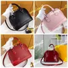 Kabuk Çanta Omuz Çantaları Tasarımcı Lüks Tasarımcıları Kadın Çanta 25cm 4 Renk Çantaları Crossbody Mini Tote Alma Köprü Çantası Orijin Deri Moda Çanta