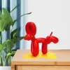 Abstrait pipi ballon chien Statue Art décor à collectionner résine Sculpture artisanat de table décorations pour la maison R4995 220614