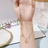 Colar de aço inoxidável banhado a ouro letra de cadeia de gargantilha Letra pendente Declaração de moda feminina colar de jóias de casamento acessórios x095