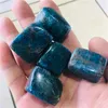 Objets décoratifs Figurines 100g cristal naturel Apatite gemme roche minérale coupe polissage utilisé pour la guérison Chakrasdécoratif